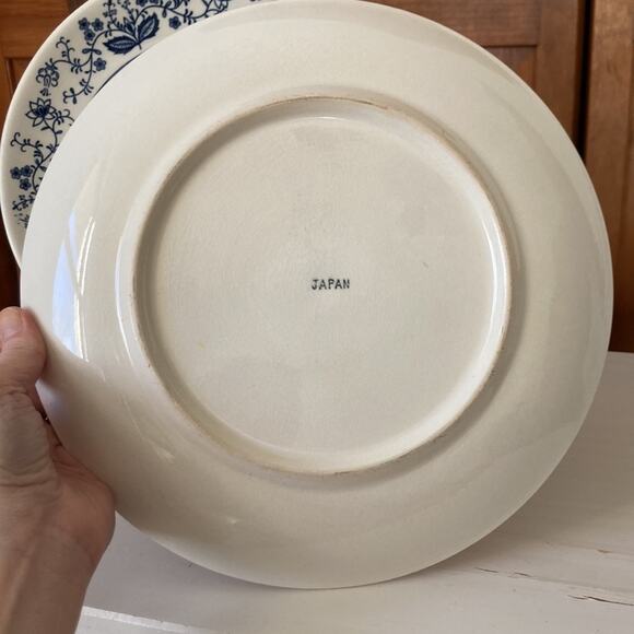 Vintage “Blue Onion” Transferware Dinner Plates, 2 - Picture 5 of 10